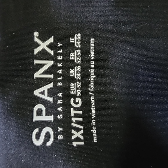 SPANX by Sarah Blakely NWT Tall Flare Black Yoga Pants 1X - Picture 7 of 12